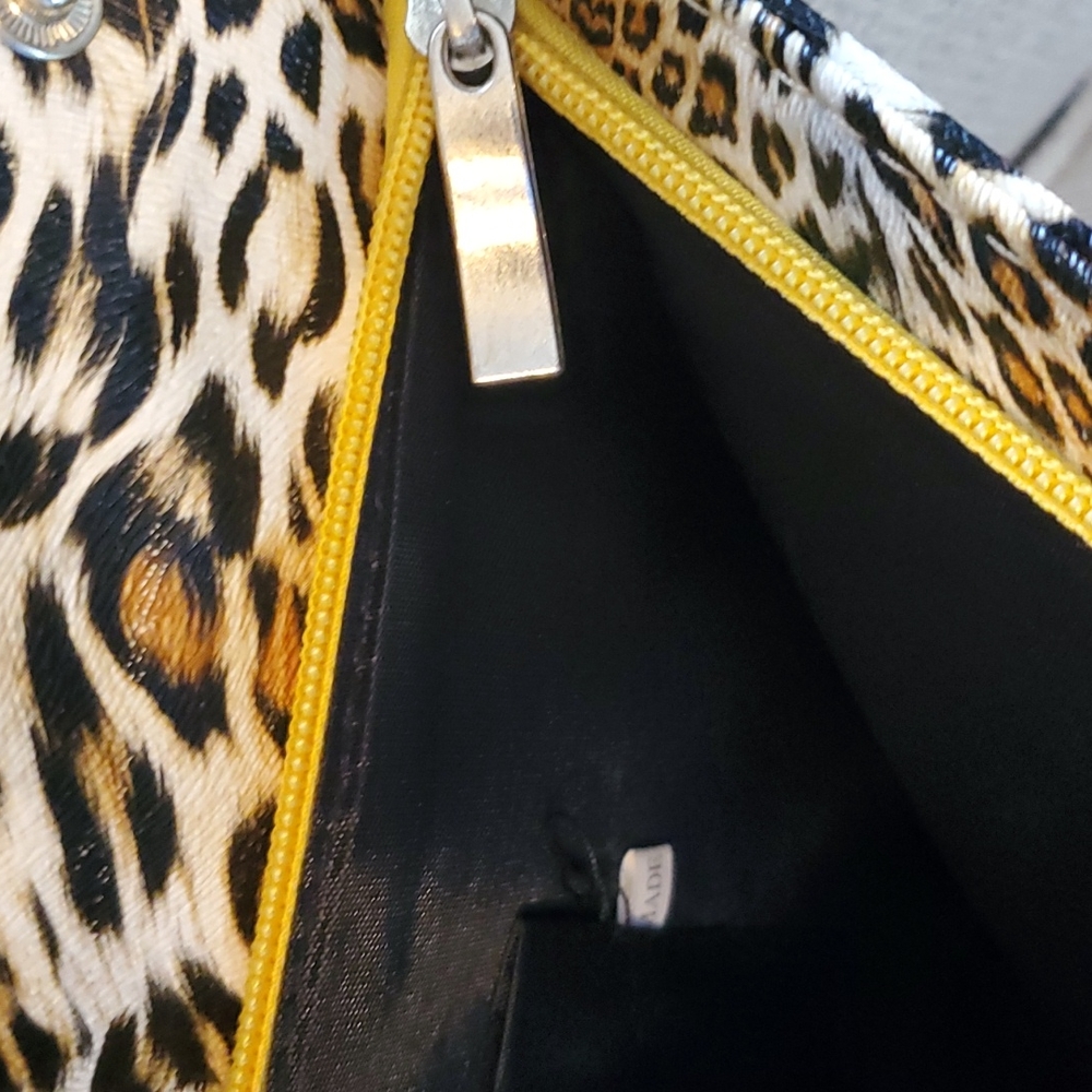 Animal print large vinyl clutch bag - Picture 6 of 6